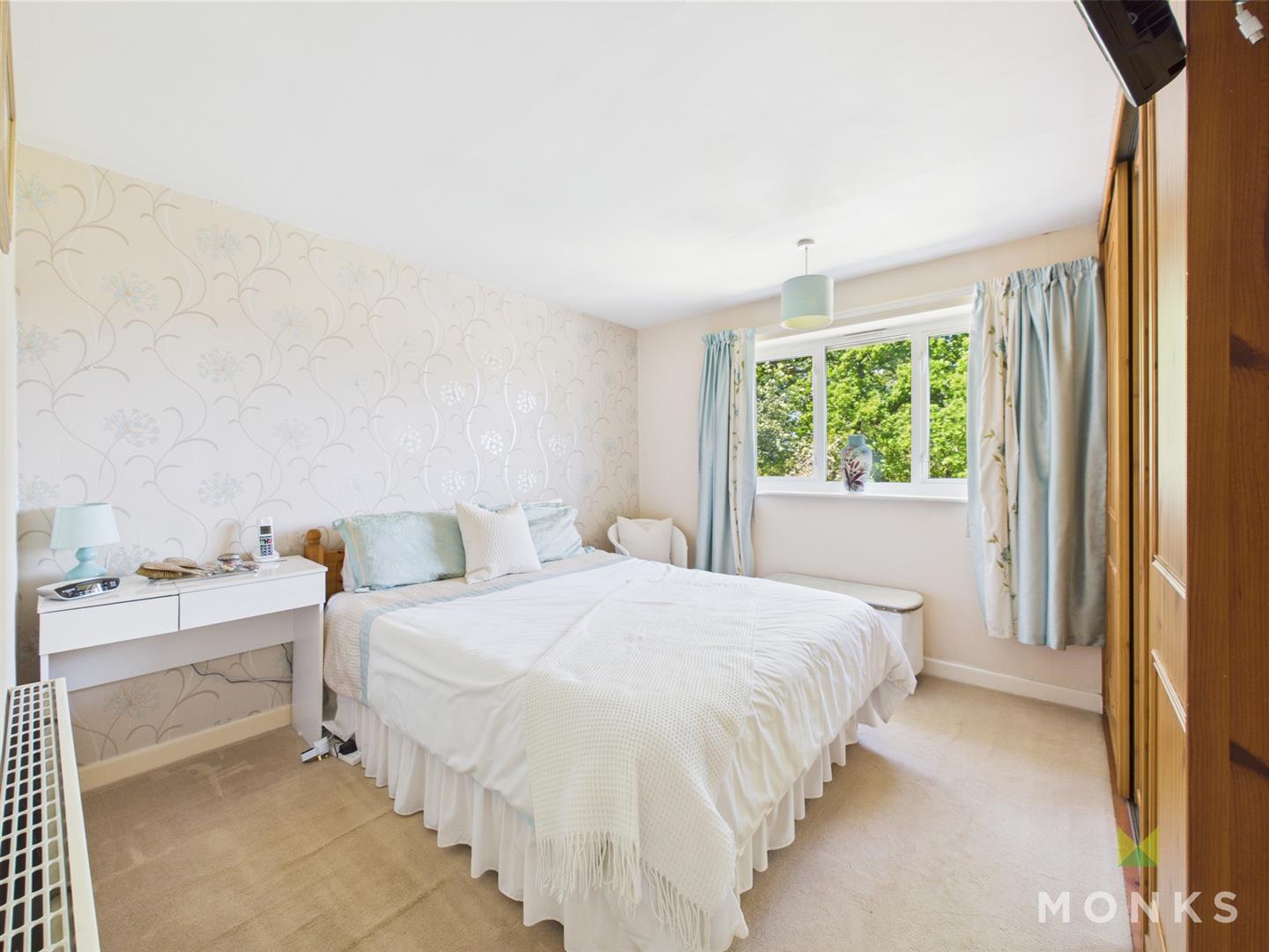 15 The Willows, Oswestry, SY11 4JX For Sale